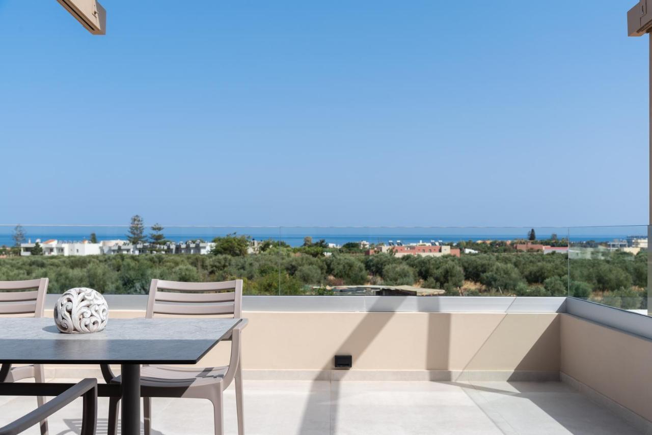 Alba Bianca Villa, Family Retreat With Heated Pool By Thinkvilla แอร์ซอนิสซอส ภายนอก รูปภาพ